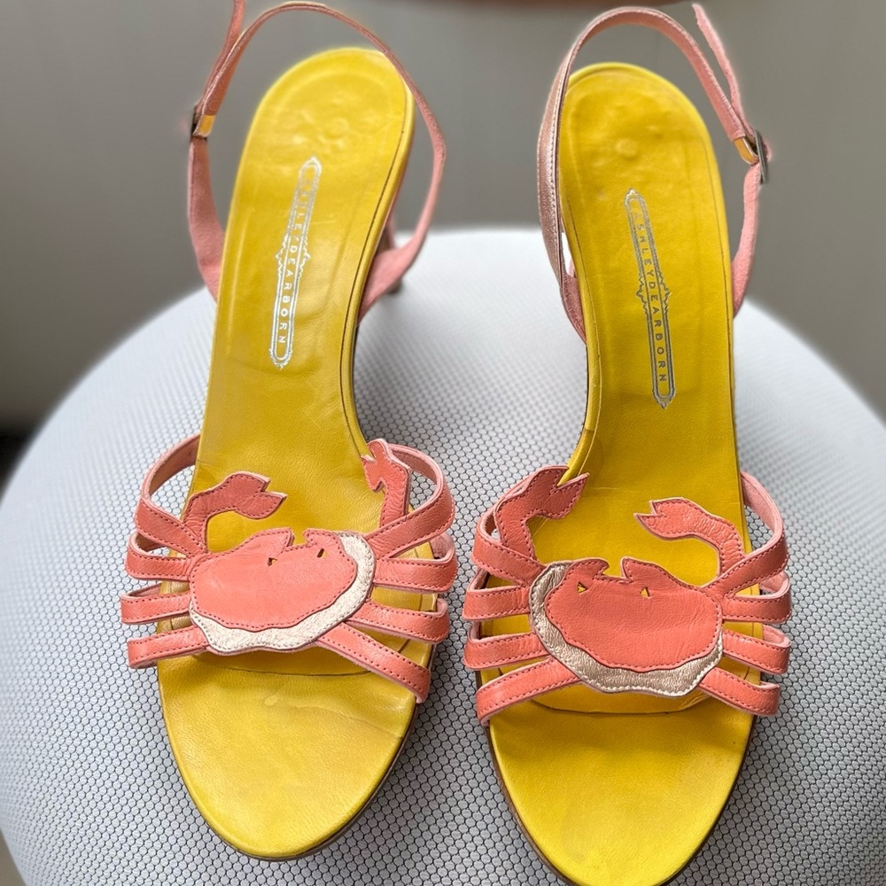 Vintage 2000’s Ashley Dearborn salmon-pink leather crab sandals. Worn ONCE